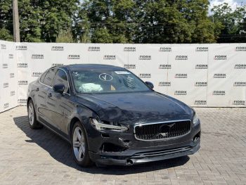 VOLVO S90 T5 MOMENTUM, 2017 (2016)