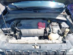 
JEEP RENEGADE LATITUDE, 2018 full									