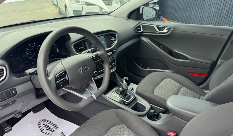 
HYUNDAI IONIQ HYBRID BLUE, 2017 full									