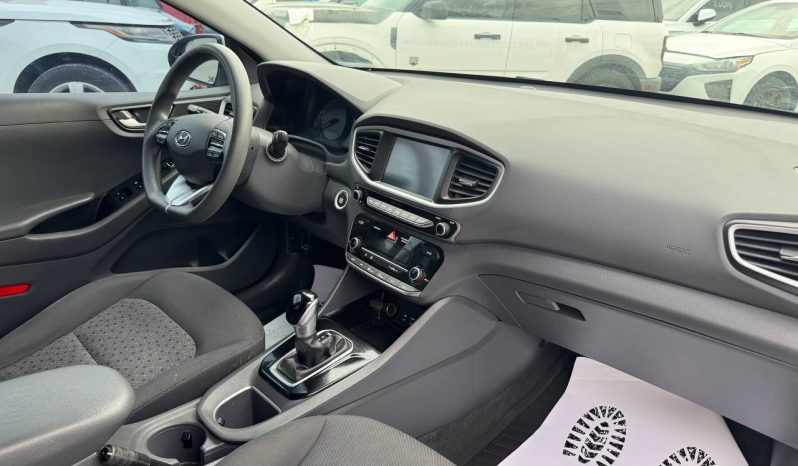 
HYUNDAI IONIQ HYBRID BLUE, 2017 full									