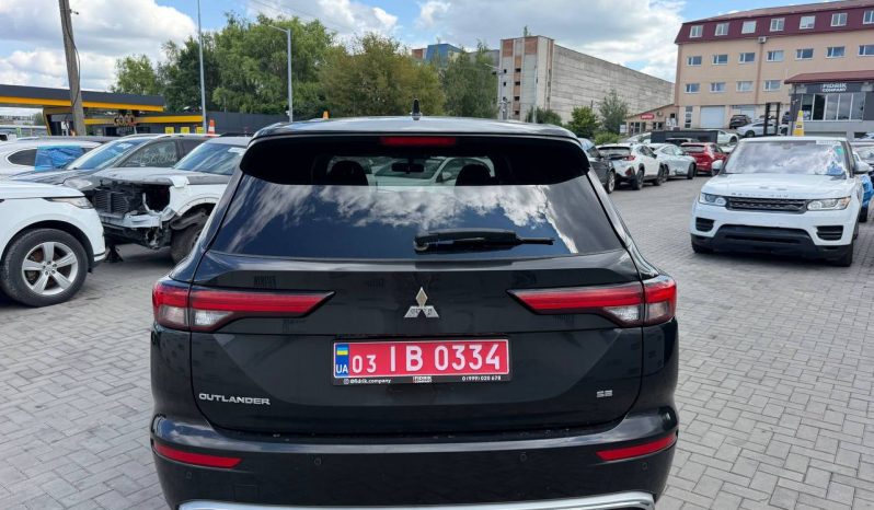 
MITSUBISHI OUTLANDER SE, 2022 full									