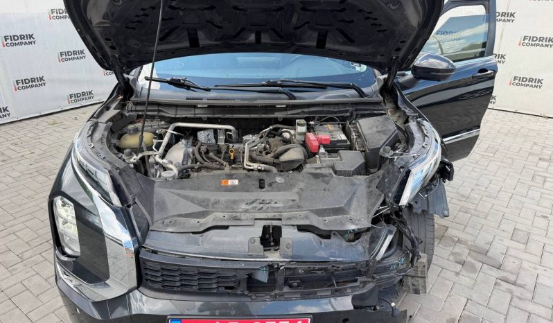 
MITSUBISHI OUTLANDER SE, 2022 full									