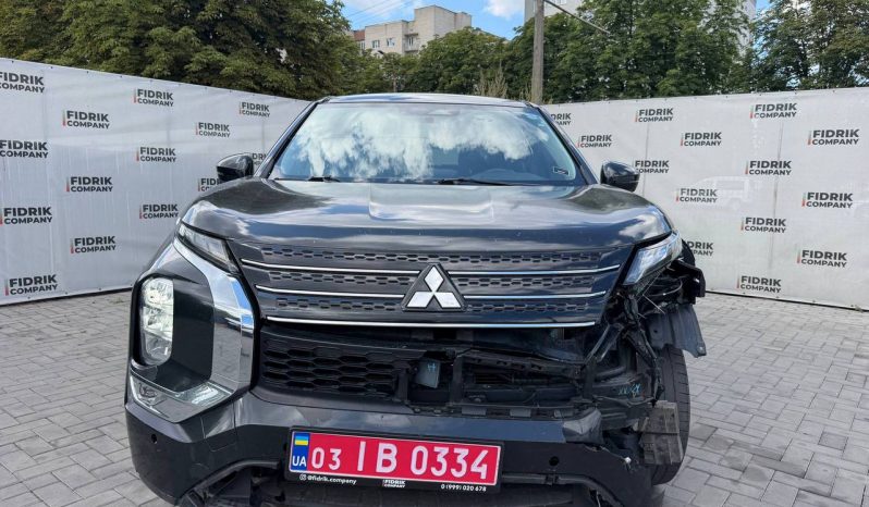 
MITSUBISHI OUTLANDER SE, 2022 full									