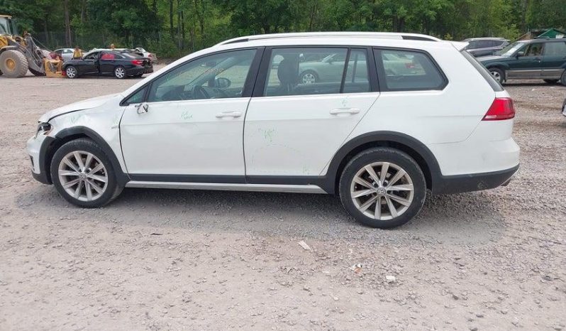 
VOLKSWAGEN GOLF ALLTRACK, 2017 (2016) full									
