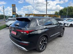 
MITSUBISHI OUTLANDER SE, 2022 full									