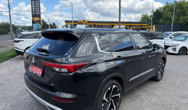 
MITSUBISHI OUTLANDER SE, 2022 full									