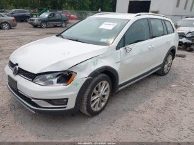 VOLKSWAGEN GOLF ALLTRACK, 2017 (2016)