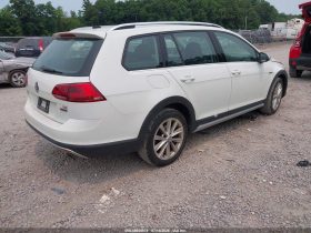VOLKSWAGEN GOLF ALLTRACK, 2017 (2016)