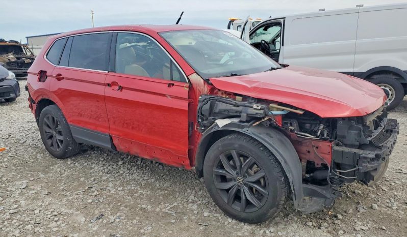 
VOLKSWAGEN TIGUAN SE, 2022 full									