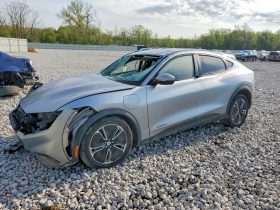 FORD MUSTANG MACH-E SELECT, 2021