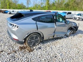 FORD MUSTANG MACH-E SELECT, 2021