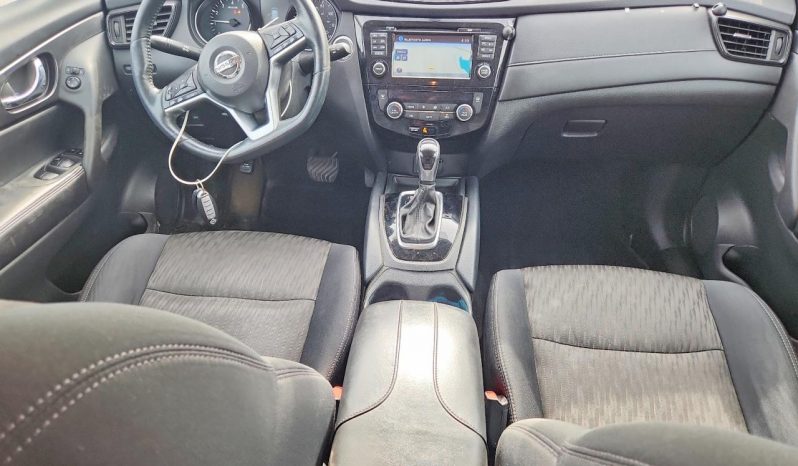 
NISSAN ROGUE SV, 2017 full									