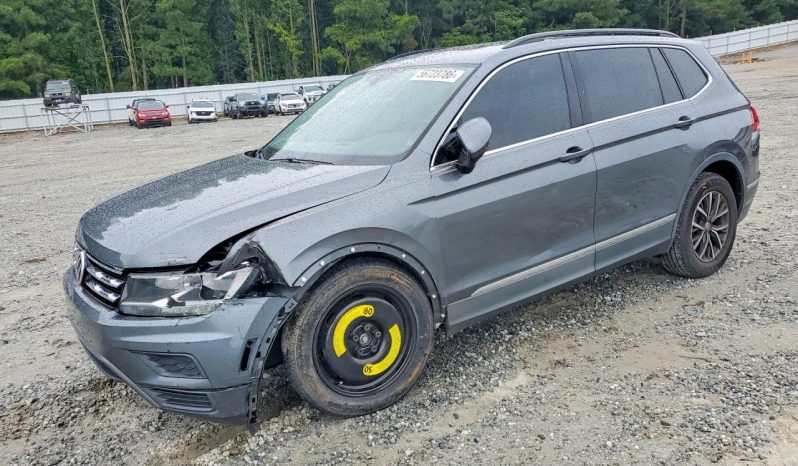 
VOLKSWAGEN TIGUAN SE, 2020 (2019) full									