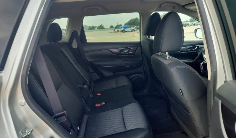 
NISSAN ROGUE SV, 2017 full									