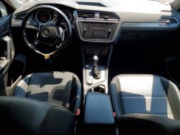 
VOLKSWAGEN TIGUAN SE, 2018 (2017) full									