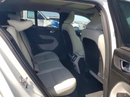 
VOLVO XC40 T5 MOMENTUM, 2019 (2018) full									
