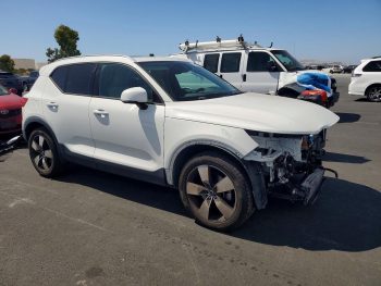 VOLVO XC40 T5 MOMENTUM, 2019 (2018)