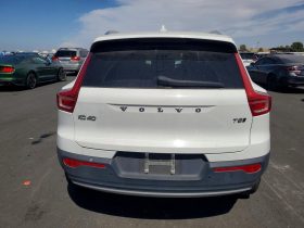 VOLVO XC40 T5 MOMENTUM, 2019 (2018)