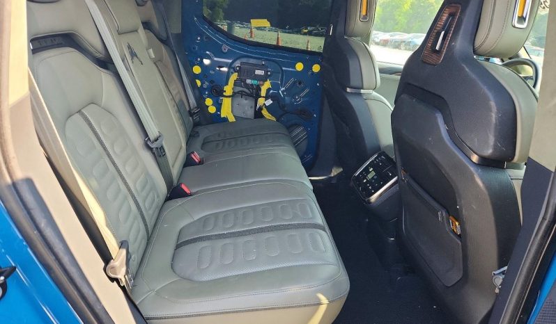 
RIVIAN R1T ADVENTURE, 2022 full									