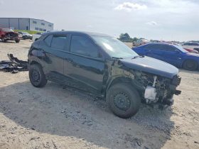 NISSAN KICKS S, 2024