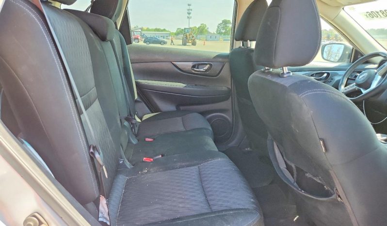 
NISSAN ROGUE SV, 2017 full									