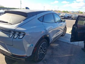 FORD MUSTANG MACH-E PREMIUM, 2024