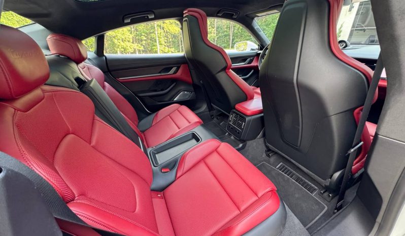 
PORSCHE TAYCAN TURBO S, 2020 full									