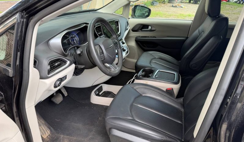 
CHRYSLER PACIFICA TOURING L, 2024 full									