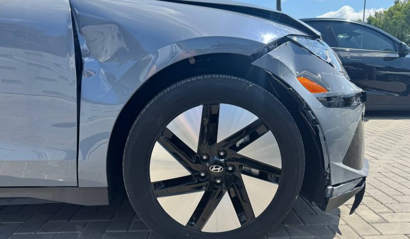 
HYUNDAI IONIQ 6 SE, 2024 (2023) full									