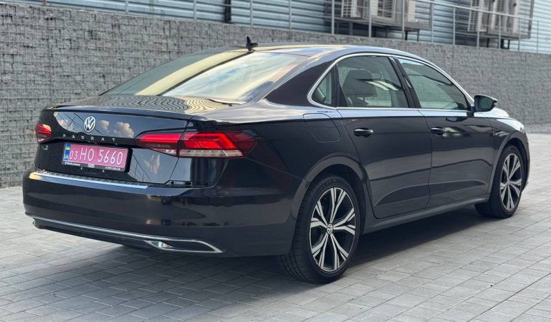
VOLKSWAGEN PASSAT 2.0T SE, 2021 full									