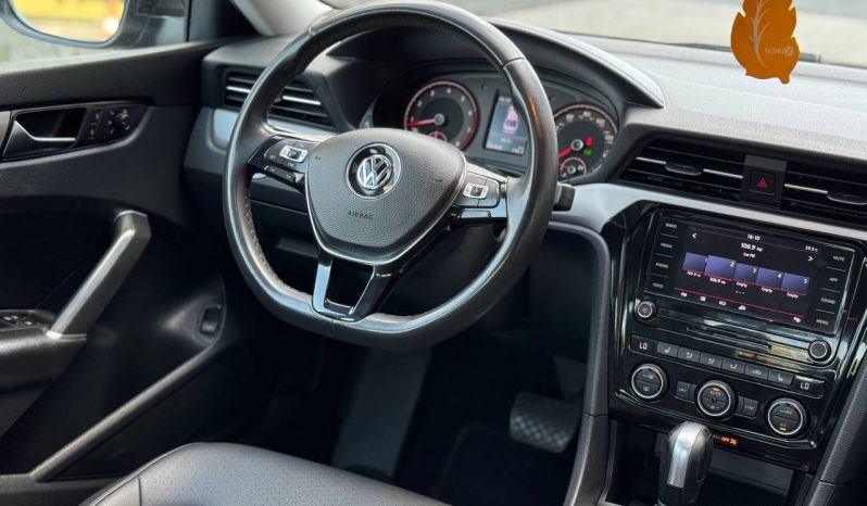 
VOLKSWAGEN PASSAT 2.0T SE, 2021 full									