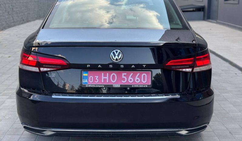 
VOLKSWAGEN PASSAT 2.0T SE, 2021 full									