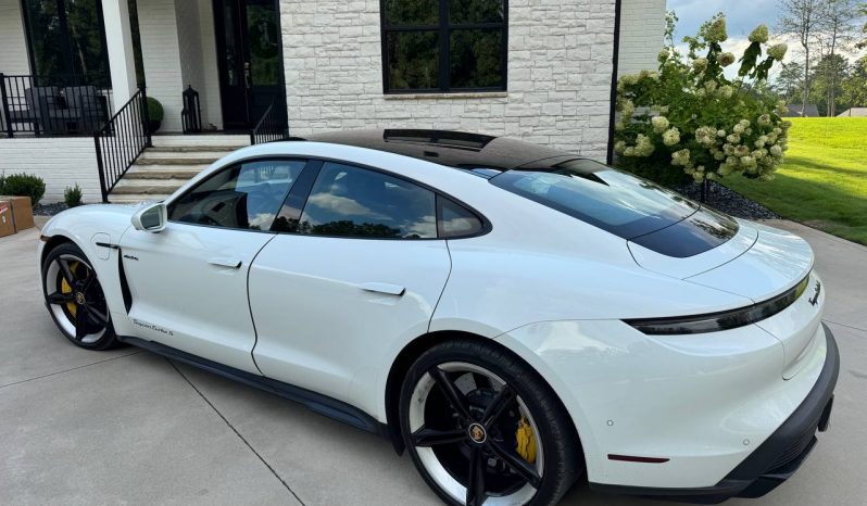 
PORSCHE TAYCAN TURBO S, 2020 full									