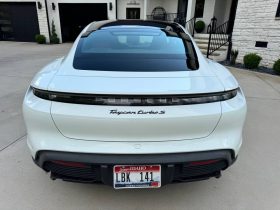 PORSCHE TAYCAN TURBO S, 2020
