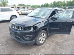 
JEEP COMPASS LATITUDE 4X4, 2019 full									