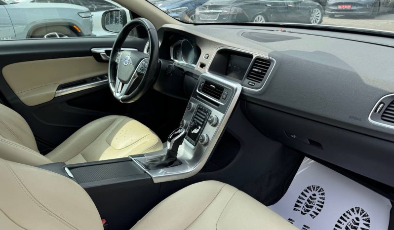 
VOLVO S60 PREMIER, 2018 full									