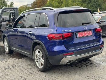 MERCEDES-BENZ GLB 250 4MATIC, 2021 (2020)