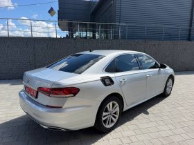 VOLKSWAGEN PASSAT SE, 2020