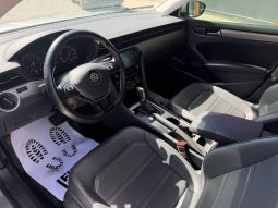 
VOLKSWAGEN PASSAT SE, 2020 full									