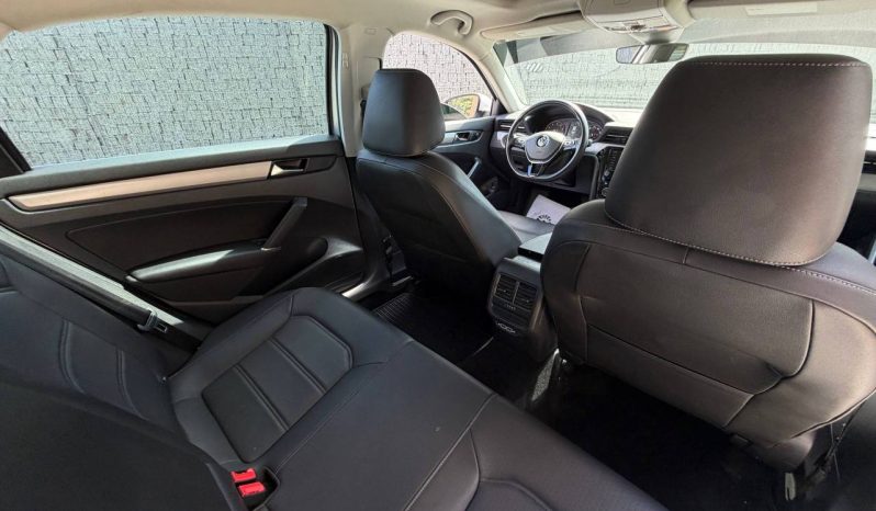 
VOLKSWAGEN PASSAT SE, 2020 full									