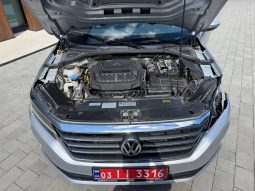 VOLKSWAGEN PASSAT SE, 2020
