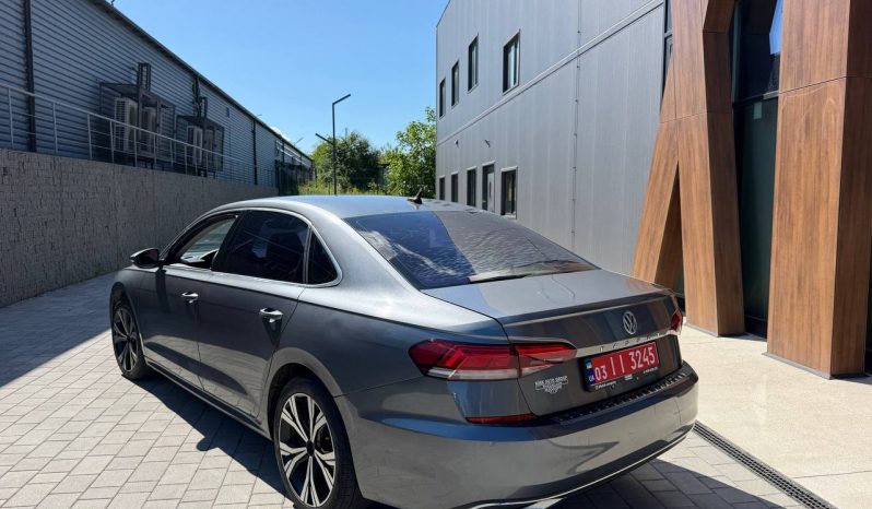 
VOLKSWAGEN PASSAT SE, 2021 full									