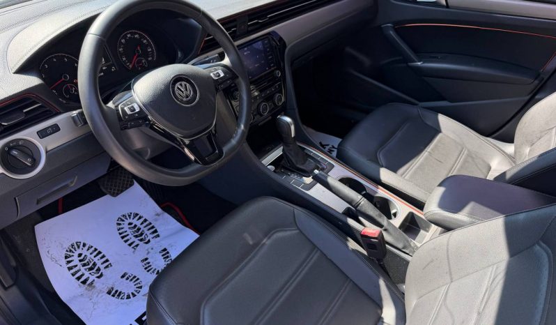 
VOLKSWAGEN PASSAT SE, 2021 full									