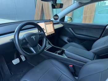 TESLA MODEL Y PERFORMANCE, 2020