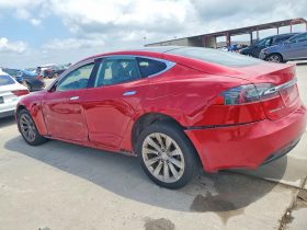 TESLA MODEL S 75, 2016