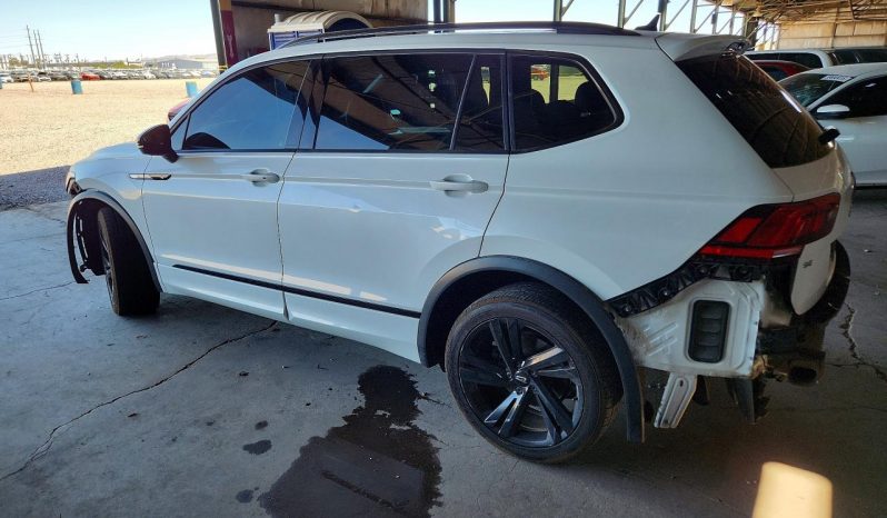 
VOLKSWAGEN TIGUAN SE R-LINE BLACK, 2023 (2022) full									