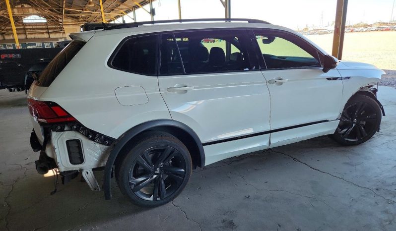 
VOLKSWAGEN TIGUAN SE R-LINE BLACK, 2023 (2022) full									