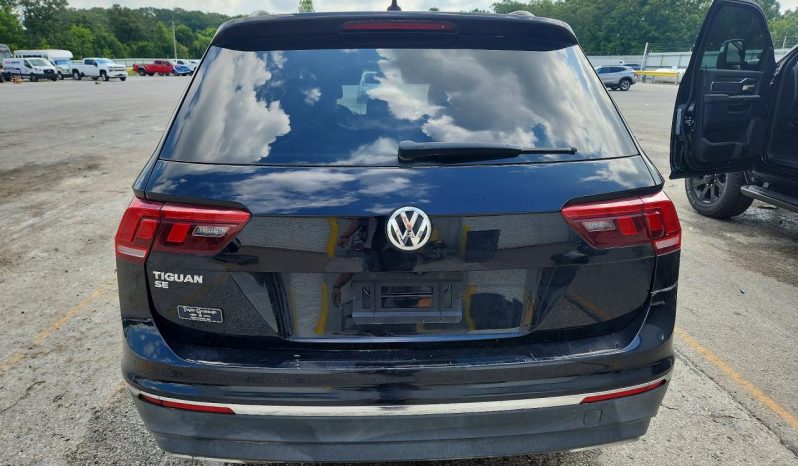 
VOLKSWAGEN TIGUAN SE, 2021 (2020) full									