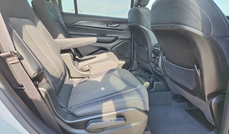
JEEP GRAND CHEROKEE L LAREDO, 2023 full									