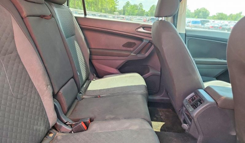 
VOLKSWAGEN TIGUAN S, 2018 (2017) full									